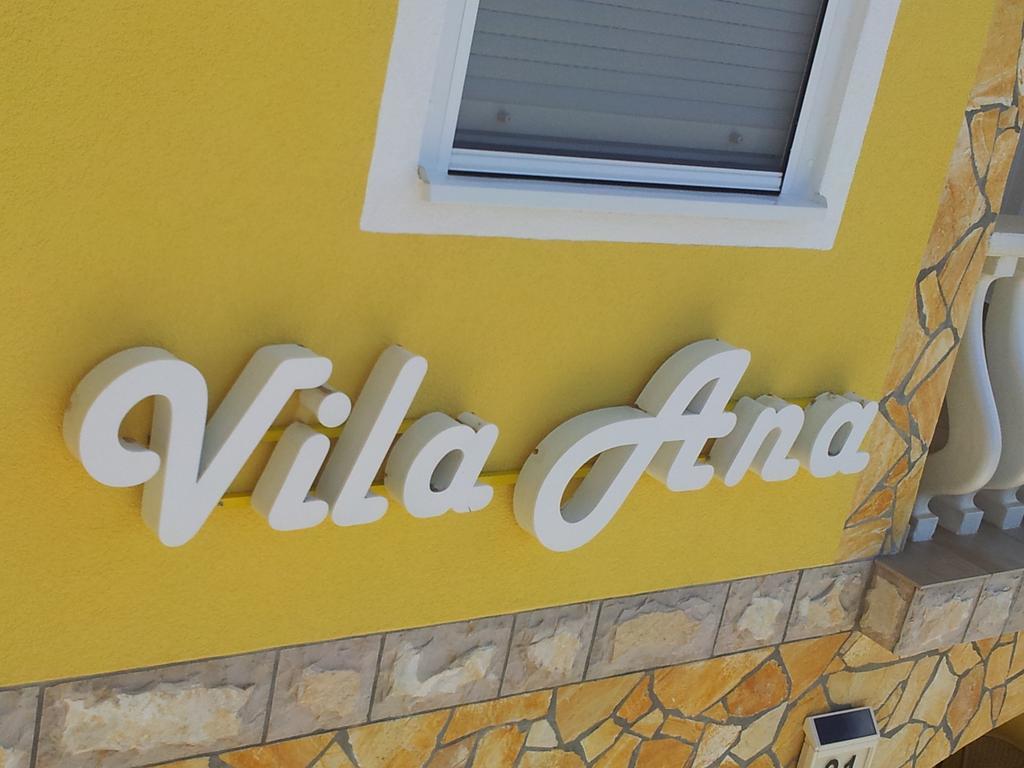 Apartments Vila Ana Vir Exterior photo
